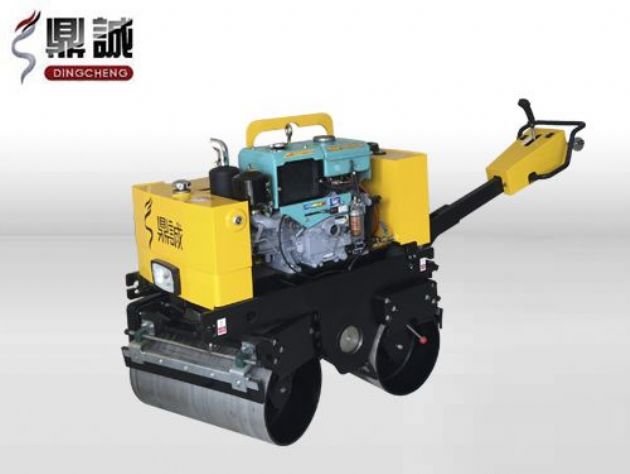 點(diǎn)擊查看詳細(xì)信息<br>標(biāo)題：DC-840-I全液壓手扶雙鋼輪壓路機(jī) 閱讀次數(shù)：14212
