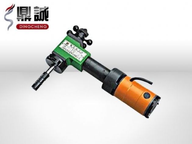 點擊查看詳細信息<br>標題：T型內(nèi)漲式管子坡口機 閱讀次數(shù)：4394