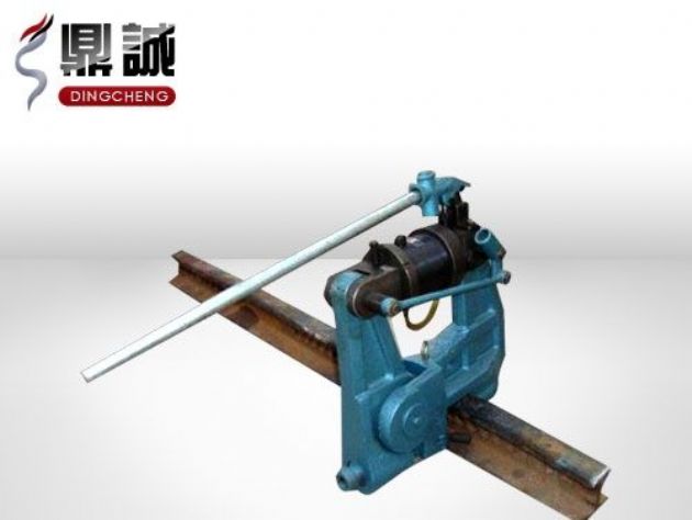 點(diǎn)擊查看詳細(xì)信息<br>標(biāo)題：液壓鋼軌擠孔機(jī) 閱讀次數(shù)：4374